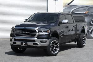 2019 Ram 1500 Laramie Crew Cab on Forgiato Wheels (FLOW Terra 002)